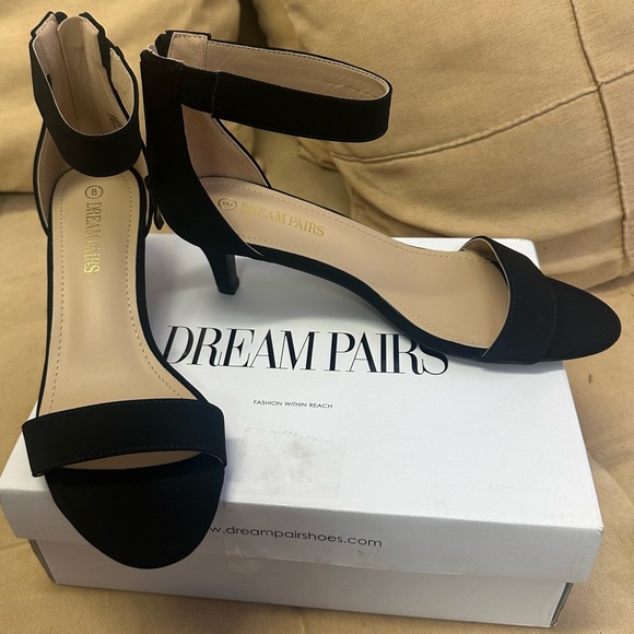 Dream Pairs Black Strappy Heels - Picture 5 of 9